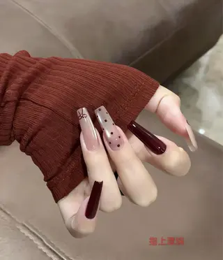 ネイル 佐崎 サイのネイルデザイン