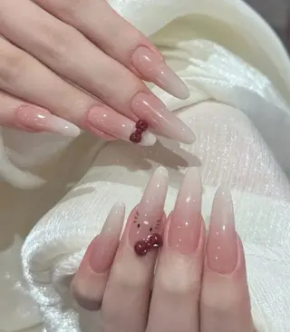 ネイル Aina nail salonのネイルデザイン