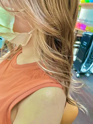 カラー 🫧BUBBLES 新所沢　かとうゆきのヘアスタイル