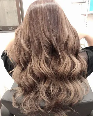 セミロング 100%高級人毛使用 LANIUMEDAのヘアスタイル