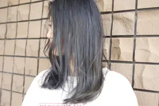 セミロング カラー COCOROHOOKI所属・松田 由貴のヘアスタイル