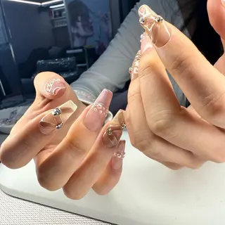 ネイル MoMo Nail所属・MoMo Nail 新大久保のネイルデザイン