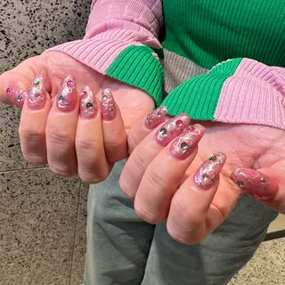 ネイル RIEKO🍒 ワンホン♡推しネイルのネイルデザイン