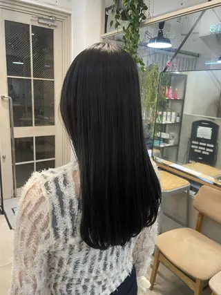 セミロング カラー lomalia suwaのヘアスタイル