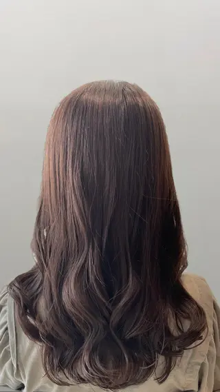 ロング カラー KANGOLSALON 富山セントラル所属・松井 亜美のヘアスタイル