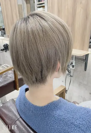 ショート カラー hair salon mementoのヘアスタイル