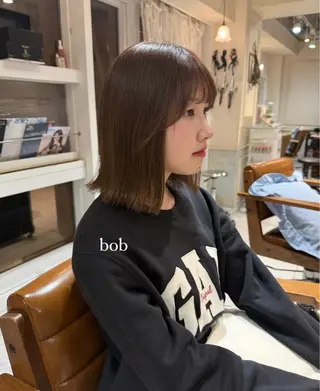 ミディアム 上野 莉菜のヘアスタイル