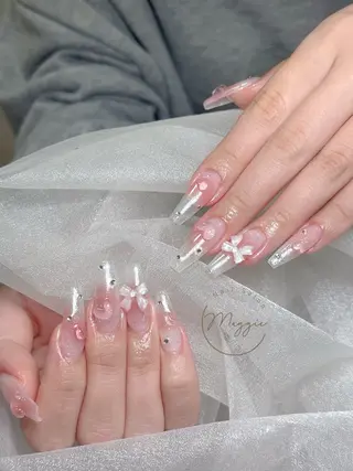 ネイル Maggie Nail🦩のネイルデザイン