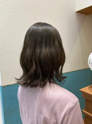 セミロング 🫧透明感カラー /縮毛☘️豊嶋龍佑のヘアスタイル