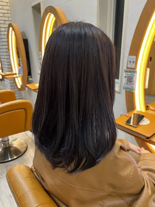 セミロング adorableけやき通り店所属・adorable 小西彩里のヘアスタイル