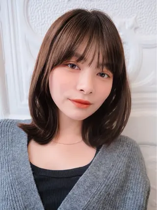 ミディアム カラー ヘアアレンジ 🌱ボブ/レイヤー/ ベージュ/あやみ✨のヘアスタイル