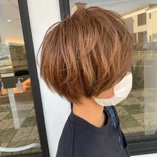ショート 奈良一番ミルクティー ベージュしています⭐のヘアスタイル