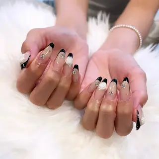 ネイル le'a-レア-【ア イ×ネイル×眉】のネイルデザイン