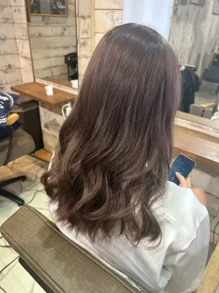 カラー 稲井 裕美のヘアスタイル