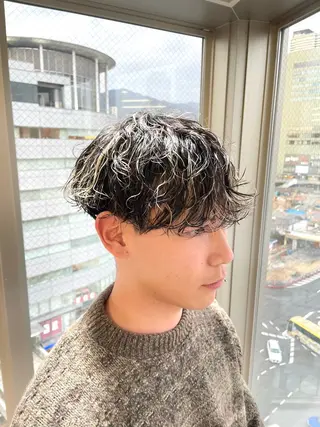 ミディアム カラー パーマ メンズ パーマ&ブリーチ /飯牟田/GEAR.のヘアスタイル