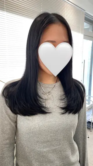 セミロング 濱﨑 紅葉のヘアスタイル