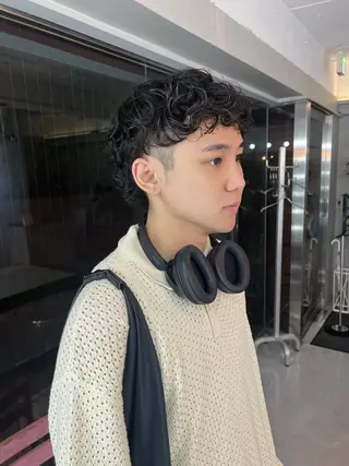 ミディアム メンズ je suis heureuse所属・ハイライトカラー 🌀ゆい❣️のヘアスタイル