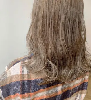 セミロング ブリーチ/ウルフ ハッシュカット/石山のヘアスタイル