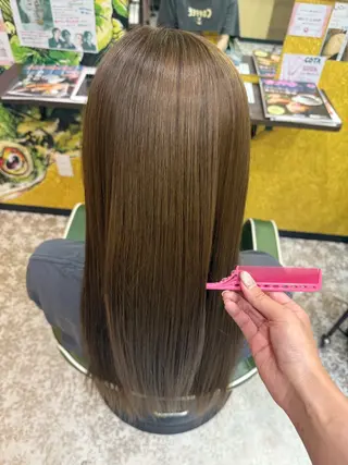 ロング 琉月枝松店所属・麓 玲菜のヘアスタイル