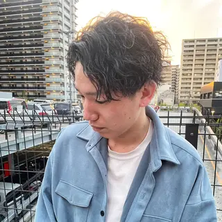 ショート パーマ メンズ メンズヘア特化 崎田 成人のヘアスタイル