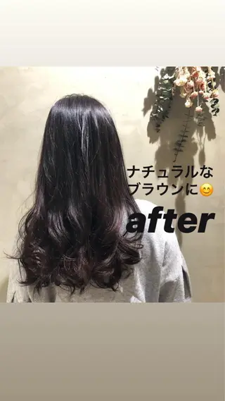 ロング カラー 梅田ハイトーン チダ ヒナノのヘアスタイル