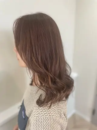 セミロング Re room.所属・Re room. 女性スタイリストのヘアスタイル