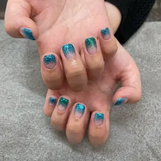 ネイル MAXKELLY ANNAのネイルデザイン