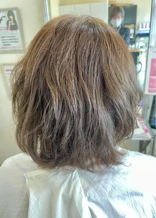 ショート カラー パーマ ヤマウチ  ヒデキのヘアスタイル