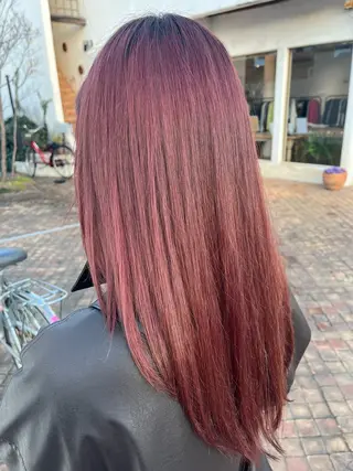 カラー 岡部 夏生のヘアスタイル