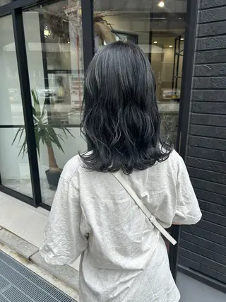 カラー 河野 いずみのヘアスタイル