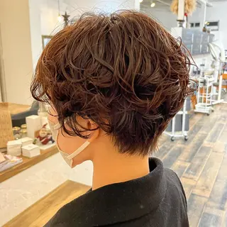 ショート パーマ 伊藤ゆかり/髪質改善 /透明感カラーのヘアスタイル