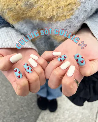 ネイル GULLIG söt GULLIGのネイルデザイン