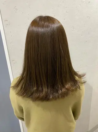 ミディアム カラー 三吉 悠介のヘアスタイル