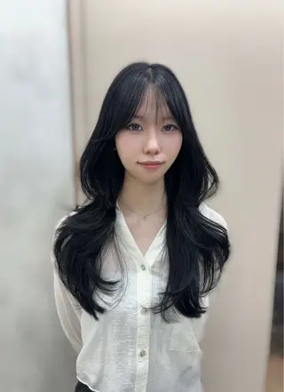 ロング Ess所属・YUKI / レイヤーカット🤍のヘアスタイル