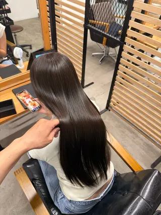 セミロング ひろし/髪質改善/ 縮毛矯正/上品✨のヘアスタイル
