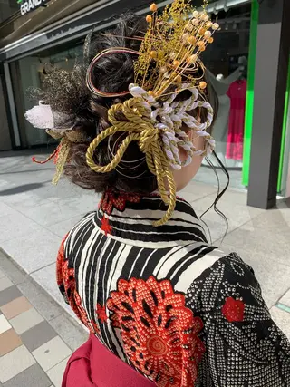 ヘアアレンジ moeka レイヤー /艶カラー/韓国のヘアスタイル