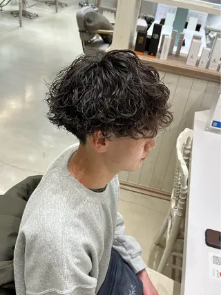パーマ メンズ N,SOL / 岩上 新大のヘアスタイル