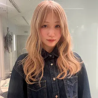 ロング カラー anna 韓国レイヤ ー/ ハッシュカットのヘアスタイル