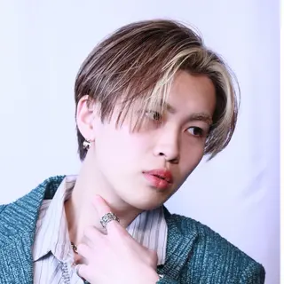 カラー メンズ 💙垢抜け/モテヘア KEISHO🩶のヘアスタイル