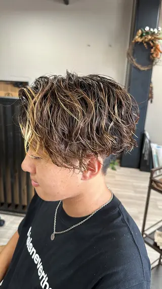 パーマ メンズ arika オケシ　リョウダイのヘアスタイル