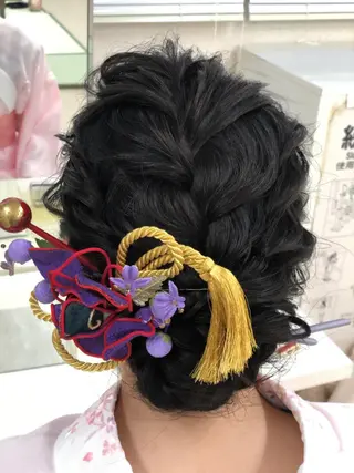 ミディアム ヘアアレンジ vi viのヘアスタイル