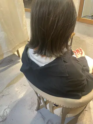ミディアム 泊 紗羅のヘアスタイル