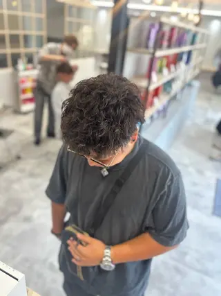 パーマ メンズ KEEN.所属・よこみぞ こなつのヘアスタイル