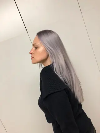 ロング カラー SKY re-beau所属・田鎖 英樹のヘアスタイル