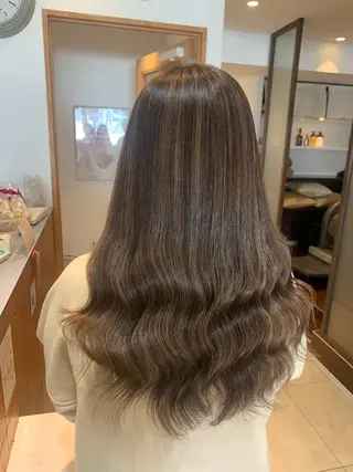ロング カラー 田島 美咲のヘアスタイル
