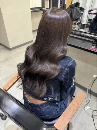 カラー 安田 愛琉のヘアスタイル