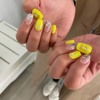 ネイル Nail salon R⋆*のネイルデザイン