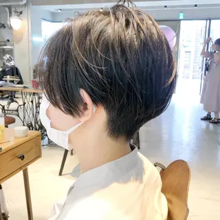 ショート SHARON（シャロン）所属・すきバサミを使わない カット✂️✨郡司泰之のヘアスタイル