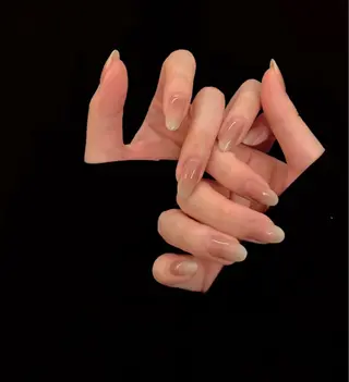 ネイル R nailsalon所属・Rネルサイン よ よのネイルデザイン