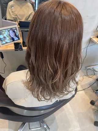 ミディアム カラー AUBE hair ales福岡平尾店所属・塚本 昂のヘアスタイル